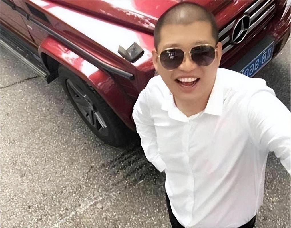 快手二季度盈利分析_快手无人直播赚钱是真的吗_头部主播摆拍事件曝光